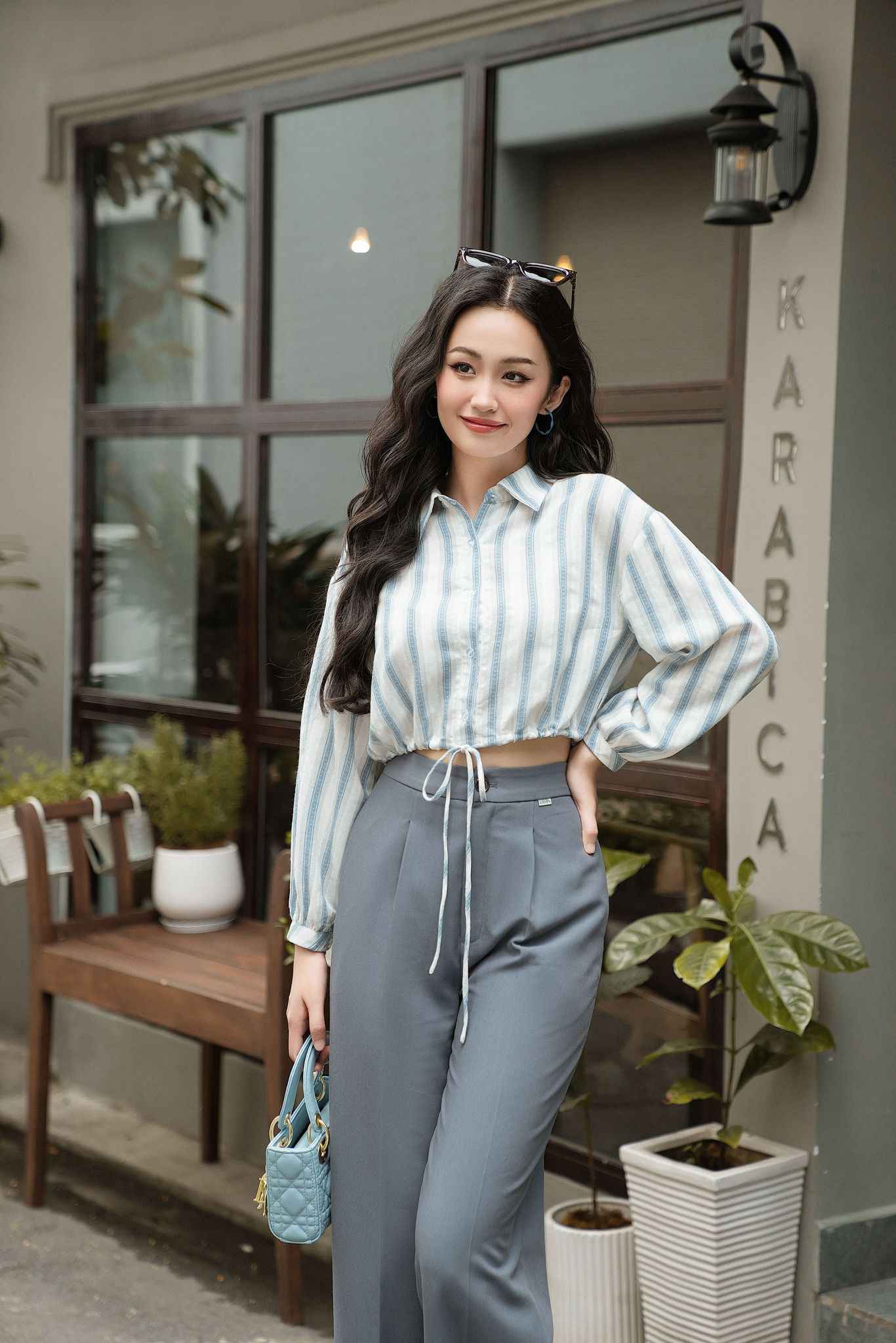 13 mẫu đầm linen trẻ trung nhất mùa hè nàng không thể bỏ lỡ